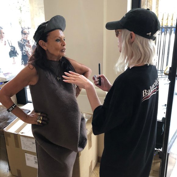 FINAL PRICE DROP BALENCIAGA CAMPAIGN TEE - Picture 8 of 8